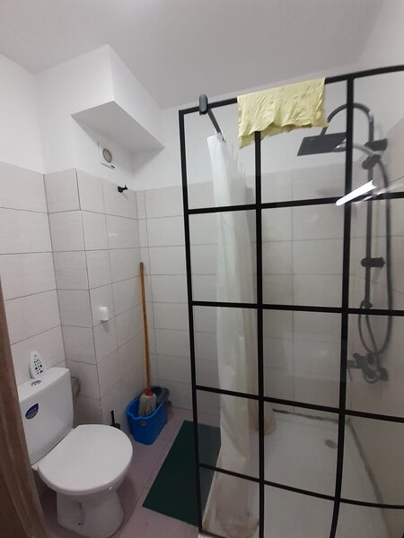 Militari Residence, Trattoria Roz Cafe, strada Rezervelor,