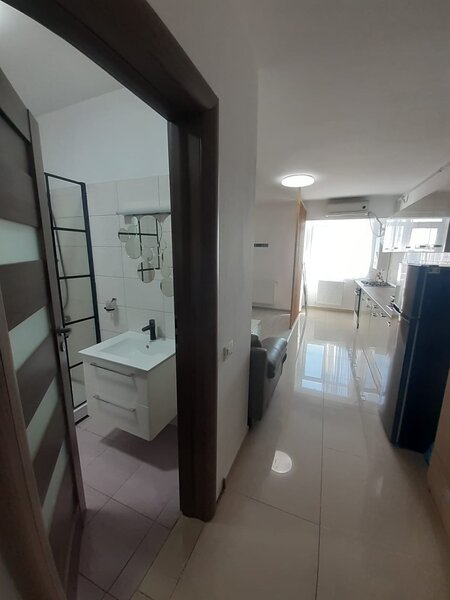 Militari Residence, Trattoria Roz Cafe, strada Rezervelor,